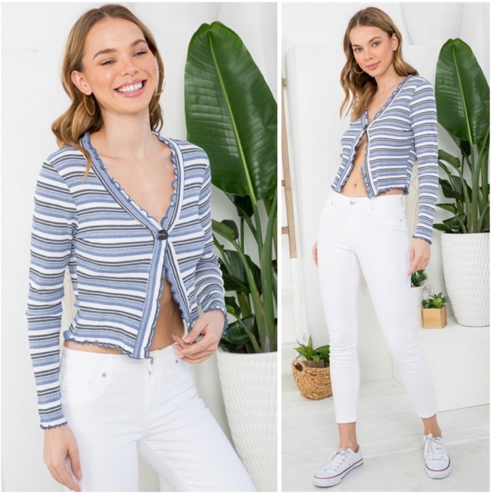 Ginger G NWT Front Button Blouse - Blue